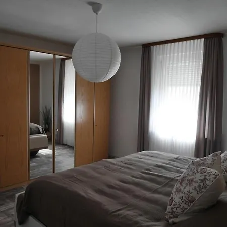 Renovierte Ferienwohnung In Pfuhl Mit Terrasse