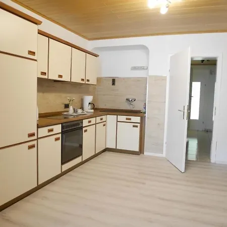 Renovierte Ferienwohnung In Pfuhl Mit Terrasse