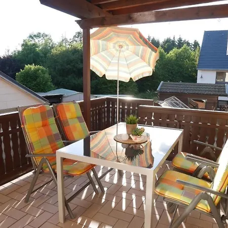 Renovierte Ferienwohnung In Pfuhl Mit Terrasse Διαμέρισμα *
